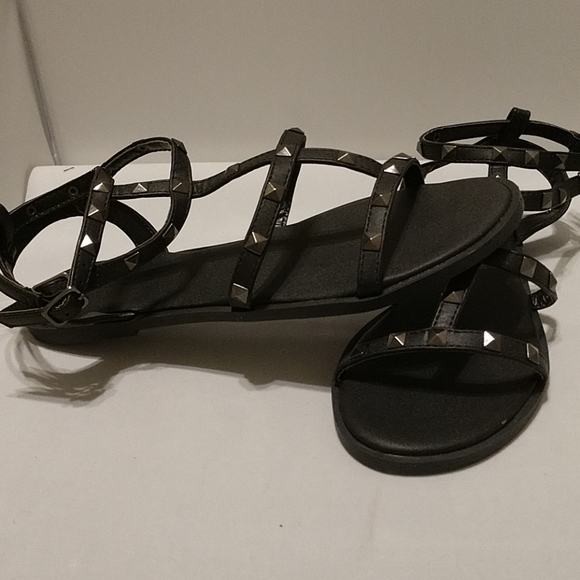 Black studded gladiator sandals - Picture 6 of 8